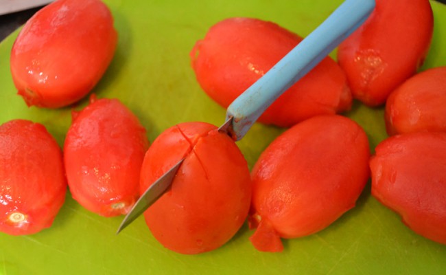 tomaten ontvellen